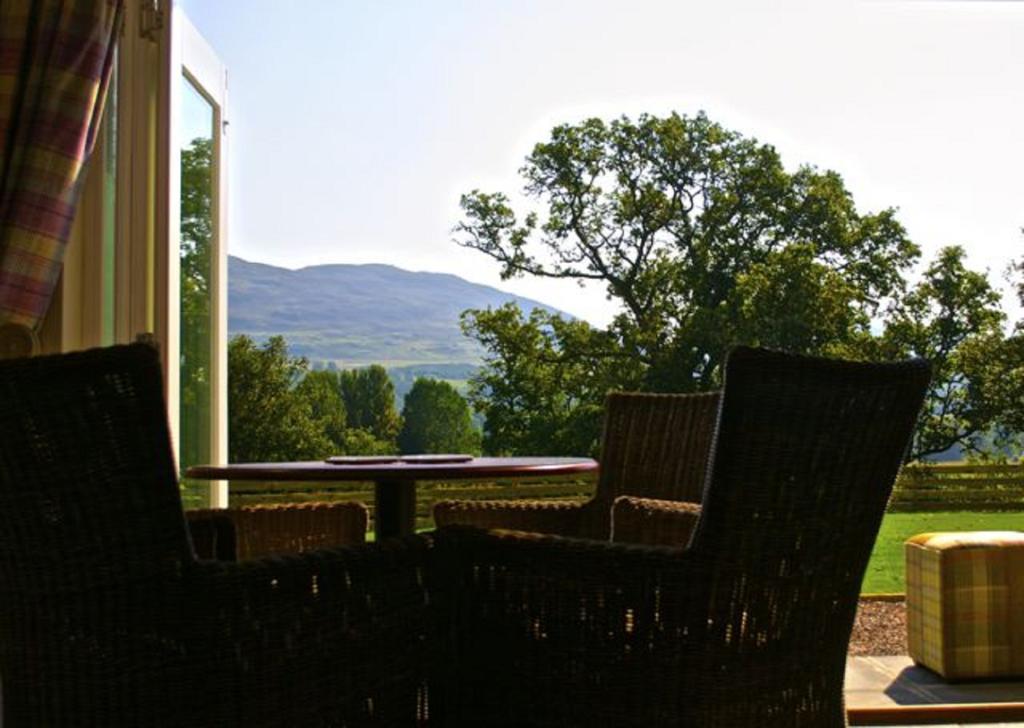 Loch Ness Guest House Fort Augustus Bagian luar foto