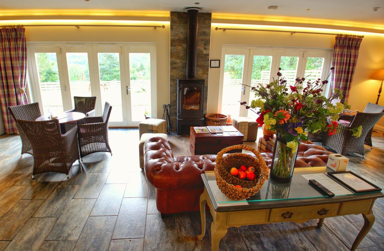 Loch Ness Guest House Fort Augustus Bagian luar foto